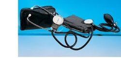 SFIGMOMANOMETRO ANEROIDE AD ALTA PRECISIONE CON FONENDOSCOPIO  BRACCIALE CON CHIUSURA IN VELCRO  CUSCINETTO IN GOMMA  SOFFIERIA COMPLETA DI VALVOLA - Metafarm